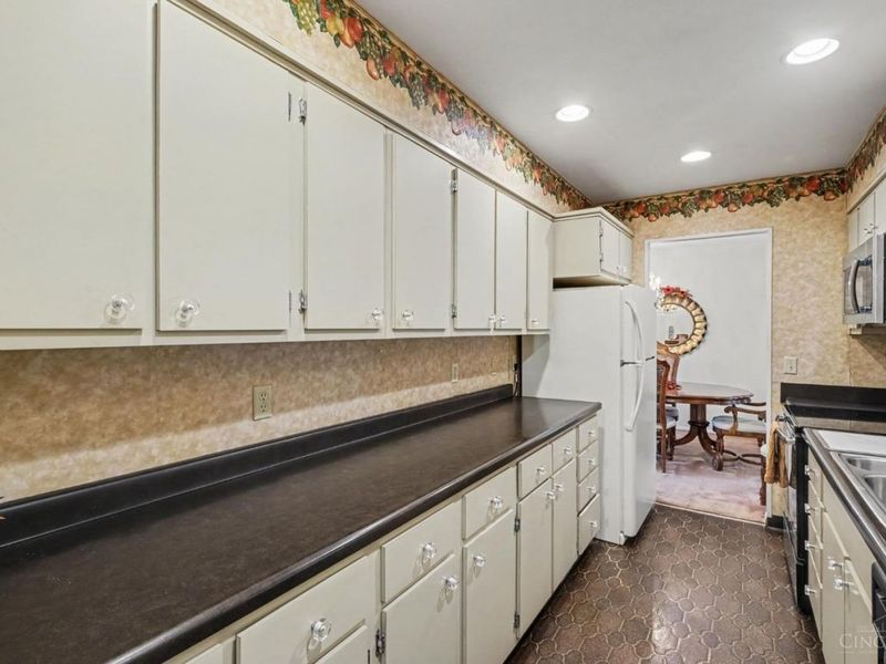 1907 Stockton Drive, Loveland, OH 45140 Photo 4