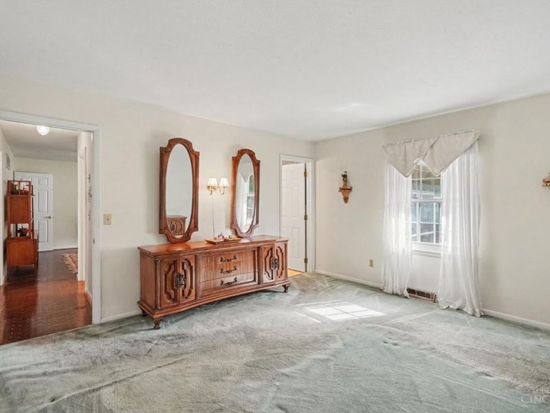 1907 Stockton Drive, Loveland, OH 45140 Photo 7
