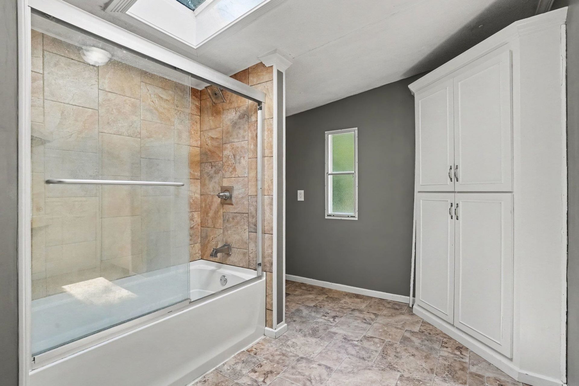 5865 Juniper Bay Rd.  Photo 18