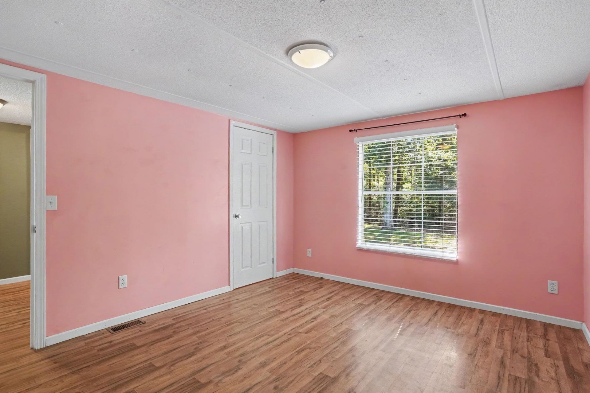 5865 Juniper Bay Rd.  Photo 20