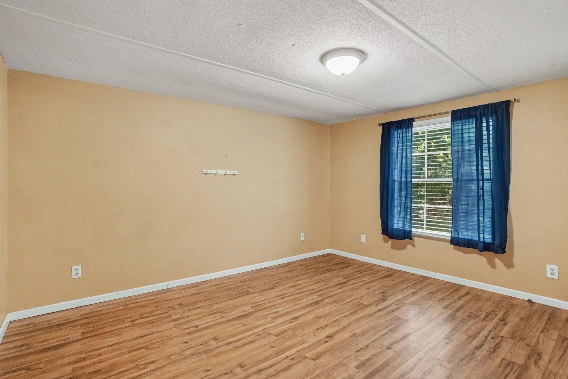 5865 Juniper Bay Rd.  Photo 21