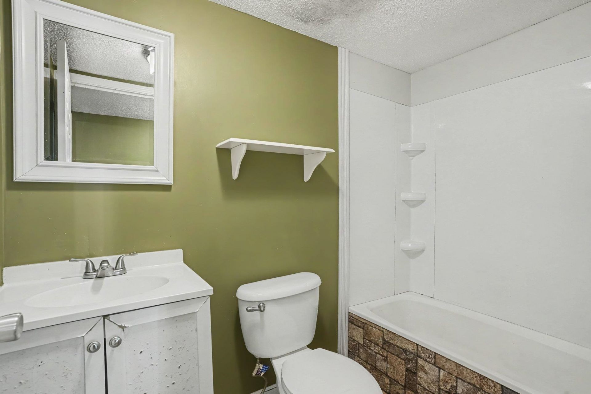 5865 Juniper Bay Rd.  Photo 23