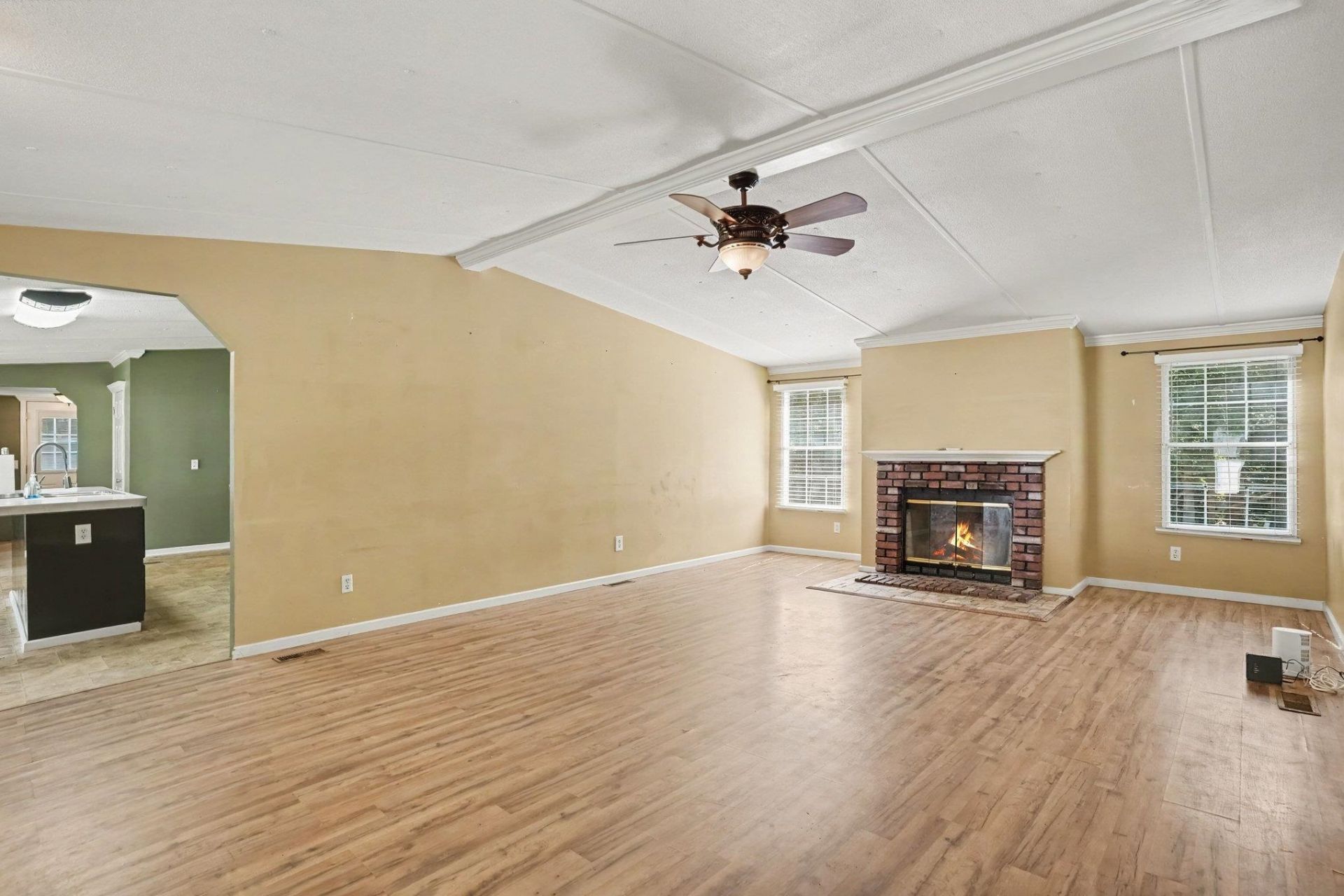 5865 Juniper Bay Rd.  Photo 6