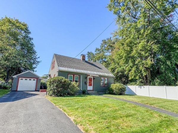 82 Smith Street, Greenfield, MA 01301