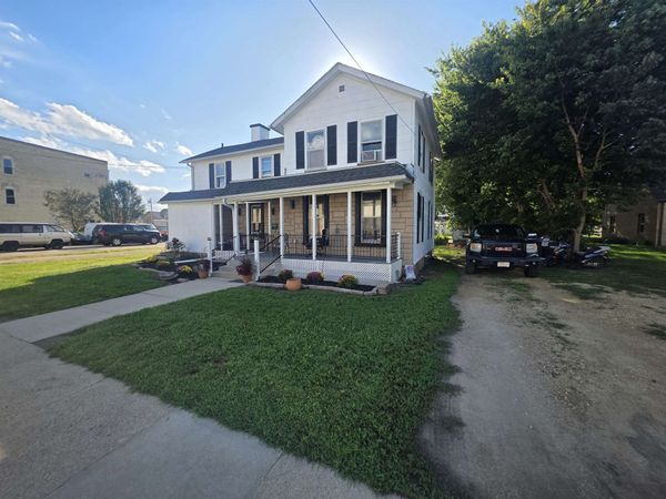 1007 W 2nd Avenue, Brodhead, WI 53520