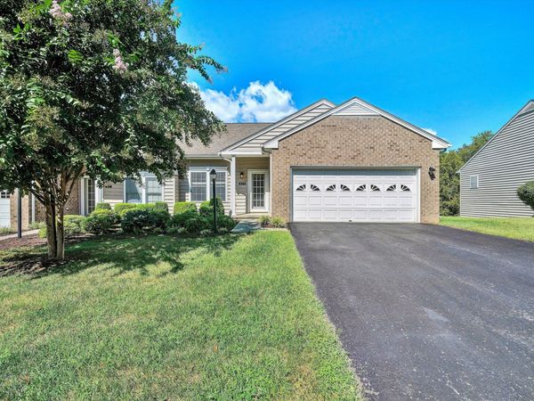 4322 Garstview CIR, Roanoke, VA 24018