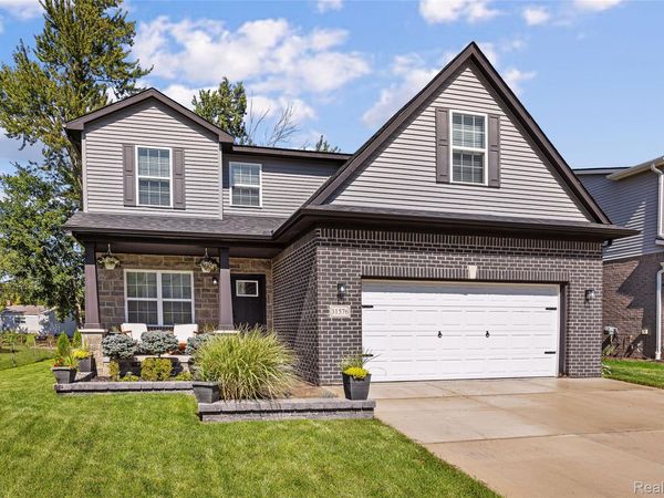31576 Bridge Street, Livonia, Mi 48152