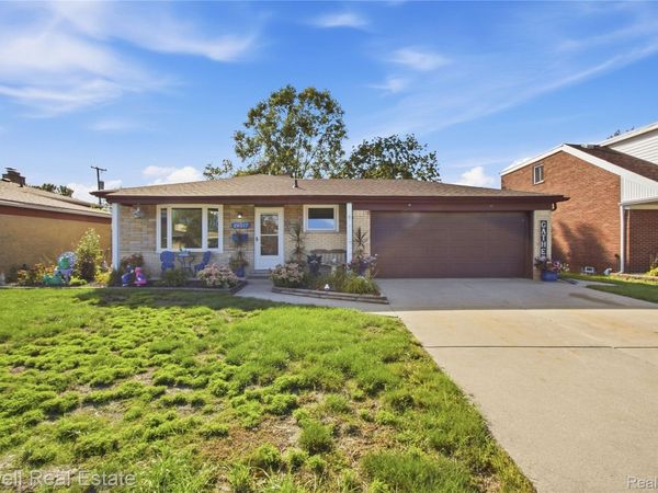 26517 Marilyn Avenue, Warren, Mi 48089