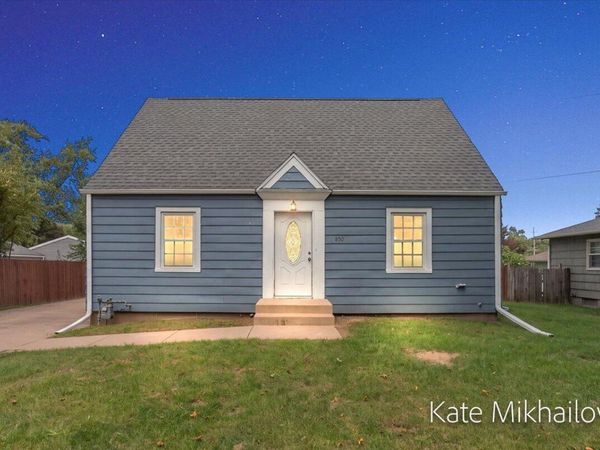 850 Upton Avenue, Springfield, MI 49037