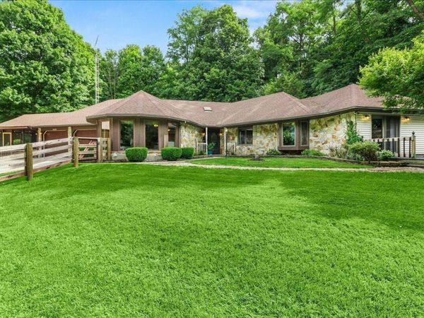 7056 US Highway 36 , Saint Paris, OH 43072