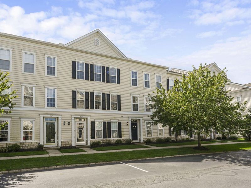 7163 Billy Goat Drive, Unit 48, New Albany, OH 43054 Photo 2