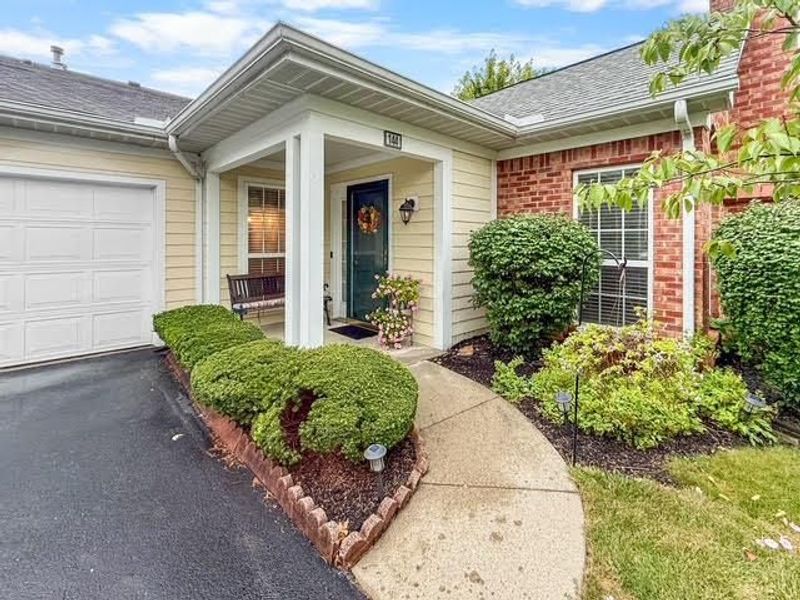 144 Orchard Oak Drive, Blacklick, OH 43004 Photo 1
