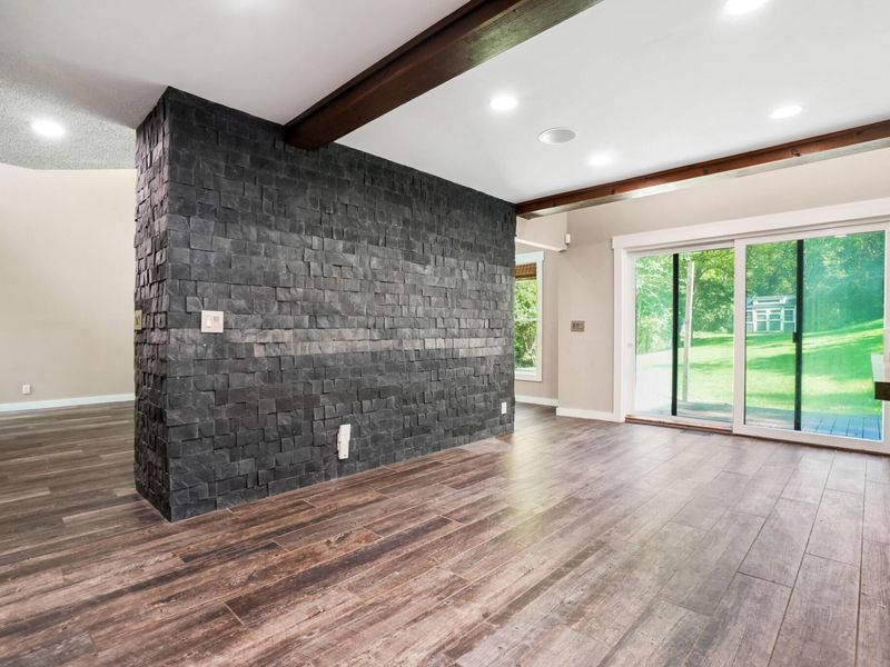 6 Sussex Drive , Athens, OH 45701 Photo 13
