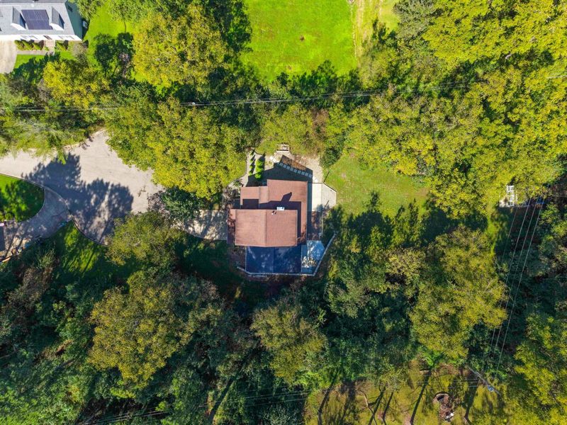 6 Sussex Drive , Athens, OH 45701 Photo 3