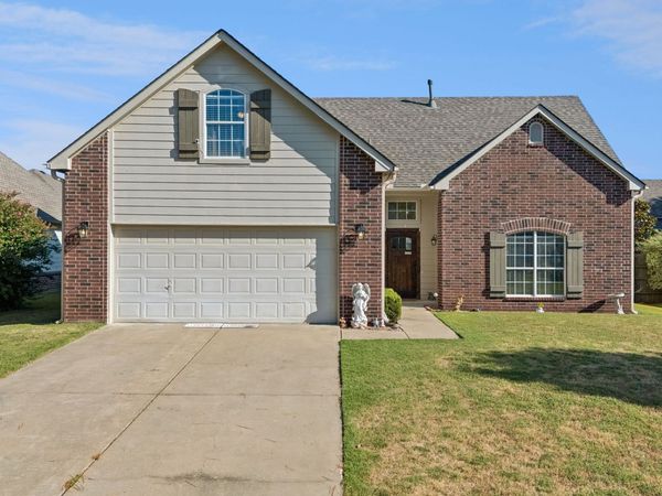 8025 Quail Ridge Road , Claremore, OK 74019