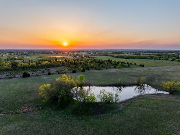 670 N Memorial Drive , Owasso, OK 74055
