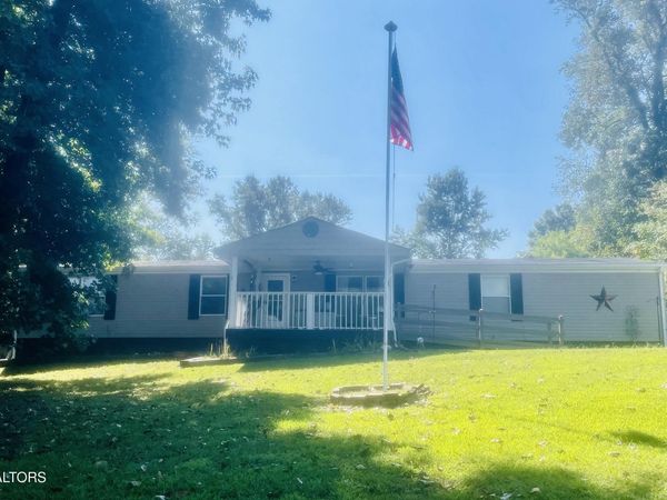 122 Holber Rd, Harriman, TN 37748