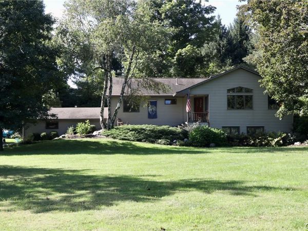 7864 Broadfield Road , Manlius, NY 13104