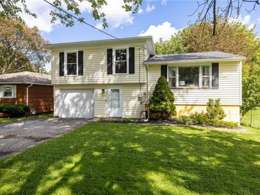 222 Waldorf Avenue , Rochester, NY 14606