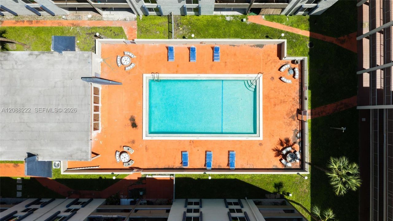 10000 NW 80th Ct , Unit 2432, Hialeah Gardens, FL 33016 Photo