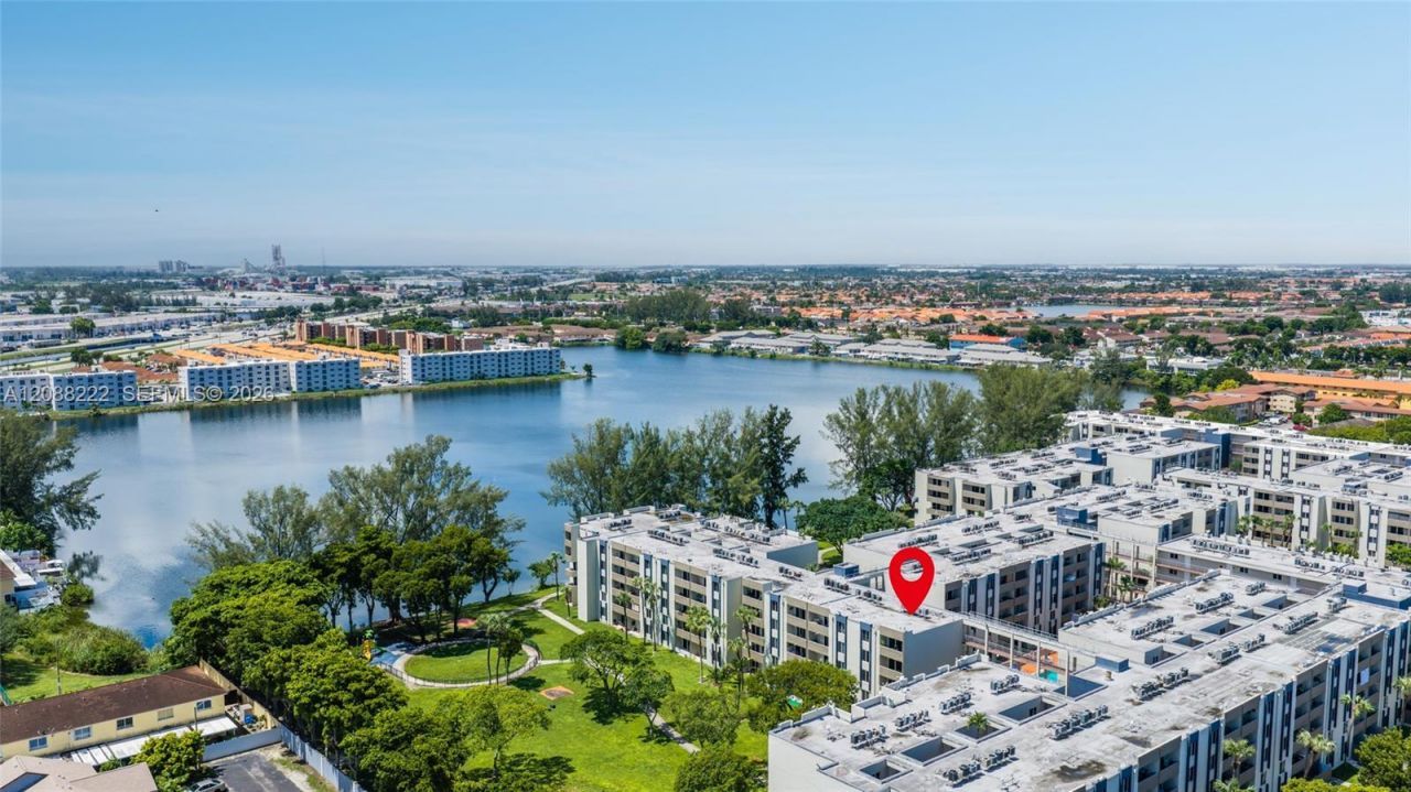 10000 NW 80th Ct , Unit 2432, Hialeah Gardens, FL 33016 Photo