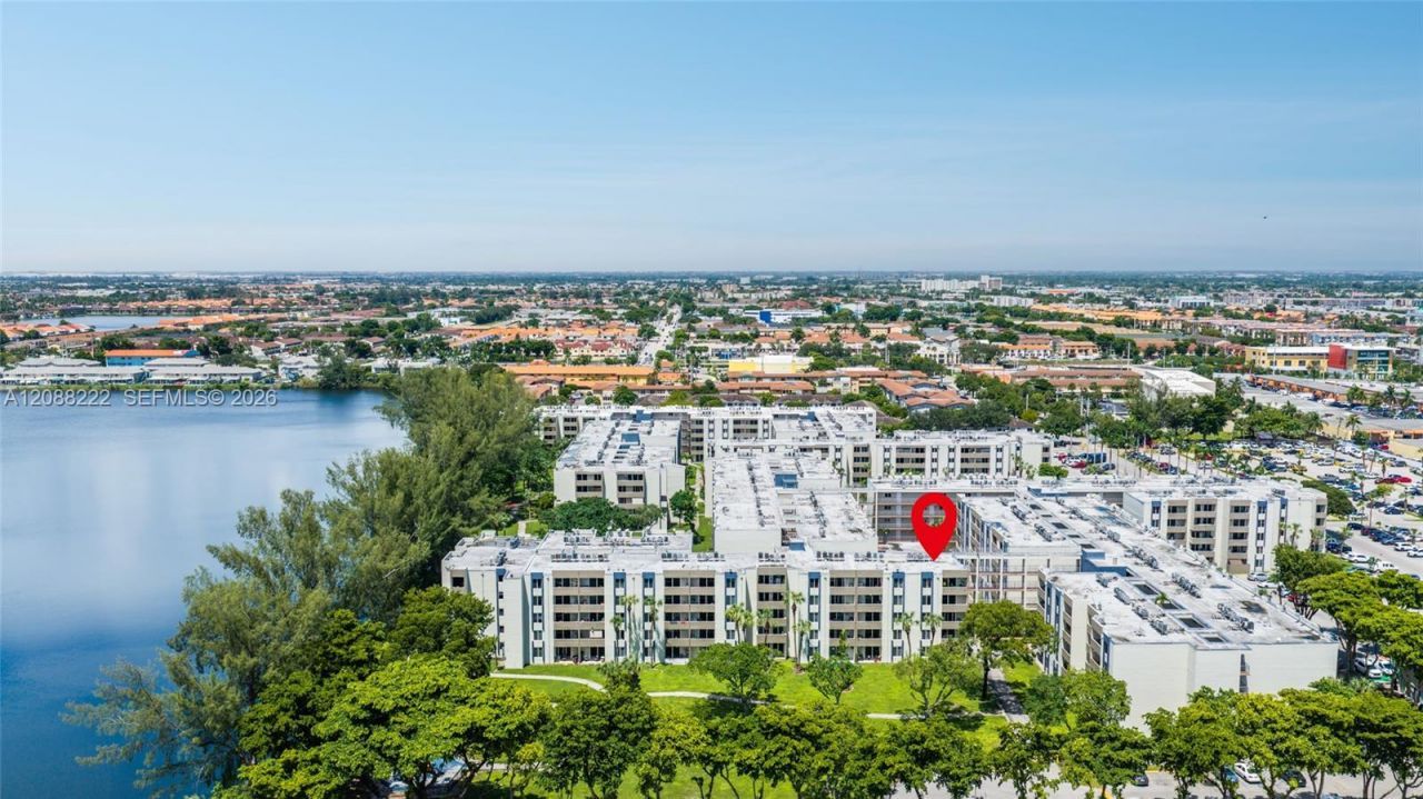 10000 NW 80th Ct , Unit 2432, Hialeah Gardens, FL 33016 Photo