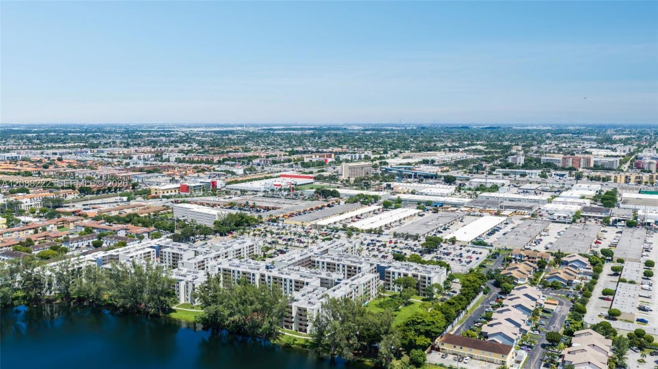 10000 NW 80th Ct , Unit 2432, Hialeah Gardens, FL 33016 Photo