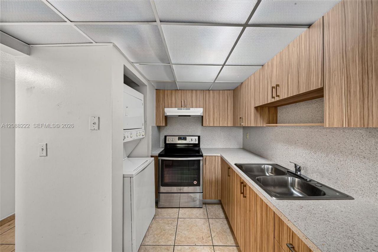10000 NW 80th Ct , Unit 2432, Hialeah Gardens, FL 33016 Photo
