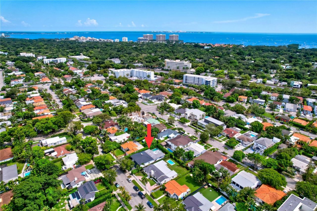 2342 SW 25th Ter , Miami, FL 33133 Photo