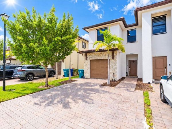 25304 SW 108th Ave , Homestead, FL 33032