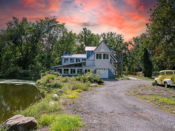 7977 N Custer Road, Monroe, MI 48162