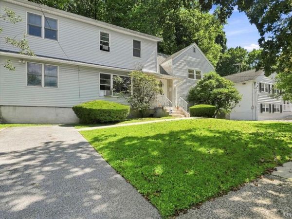100 Pembrook Drive , Yonkers, NY 10710