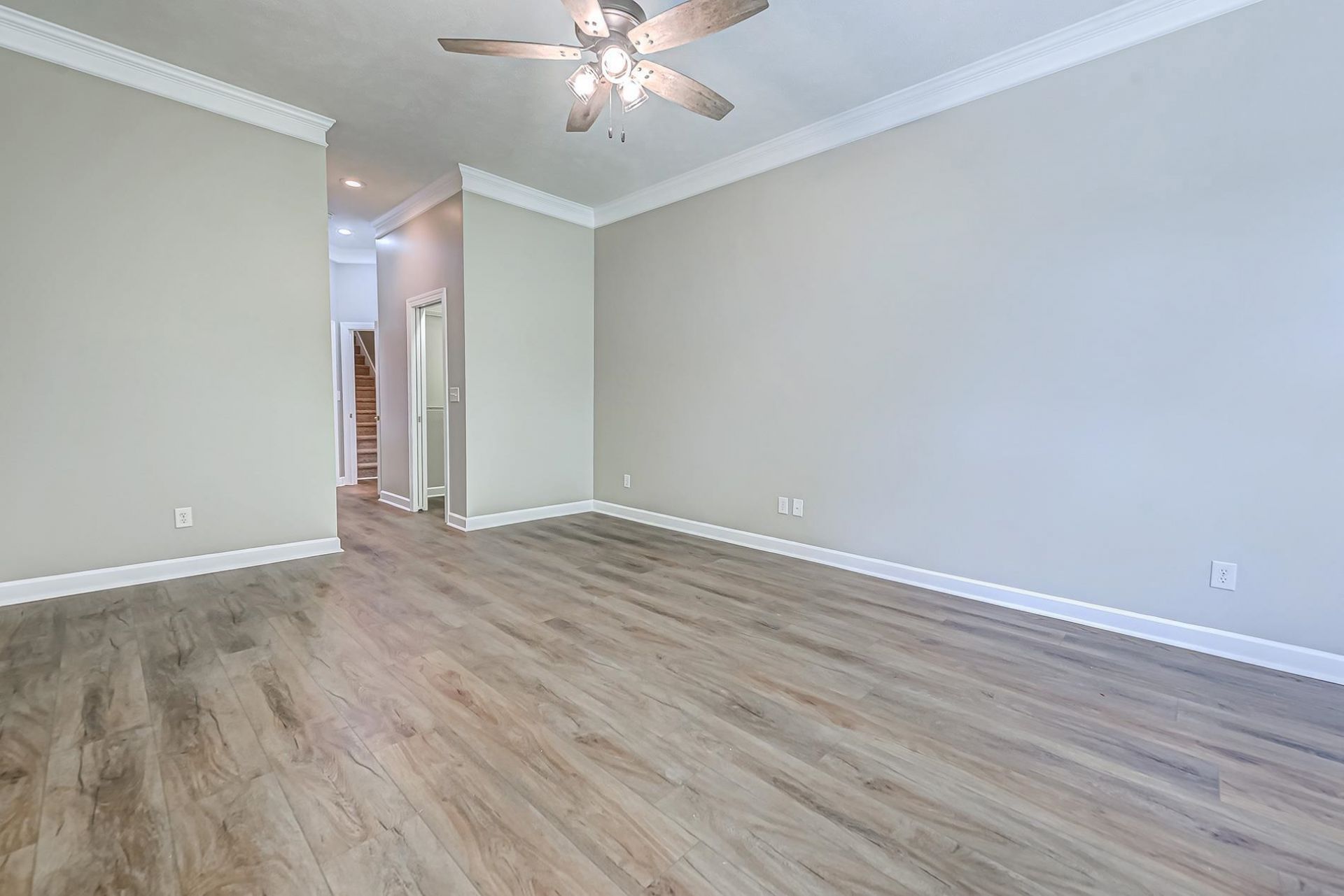 857 Castlebridge Dr.  Photo 22