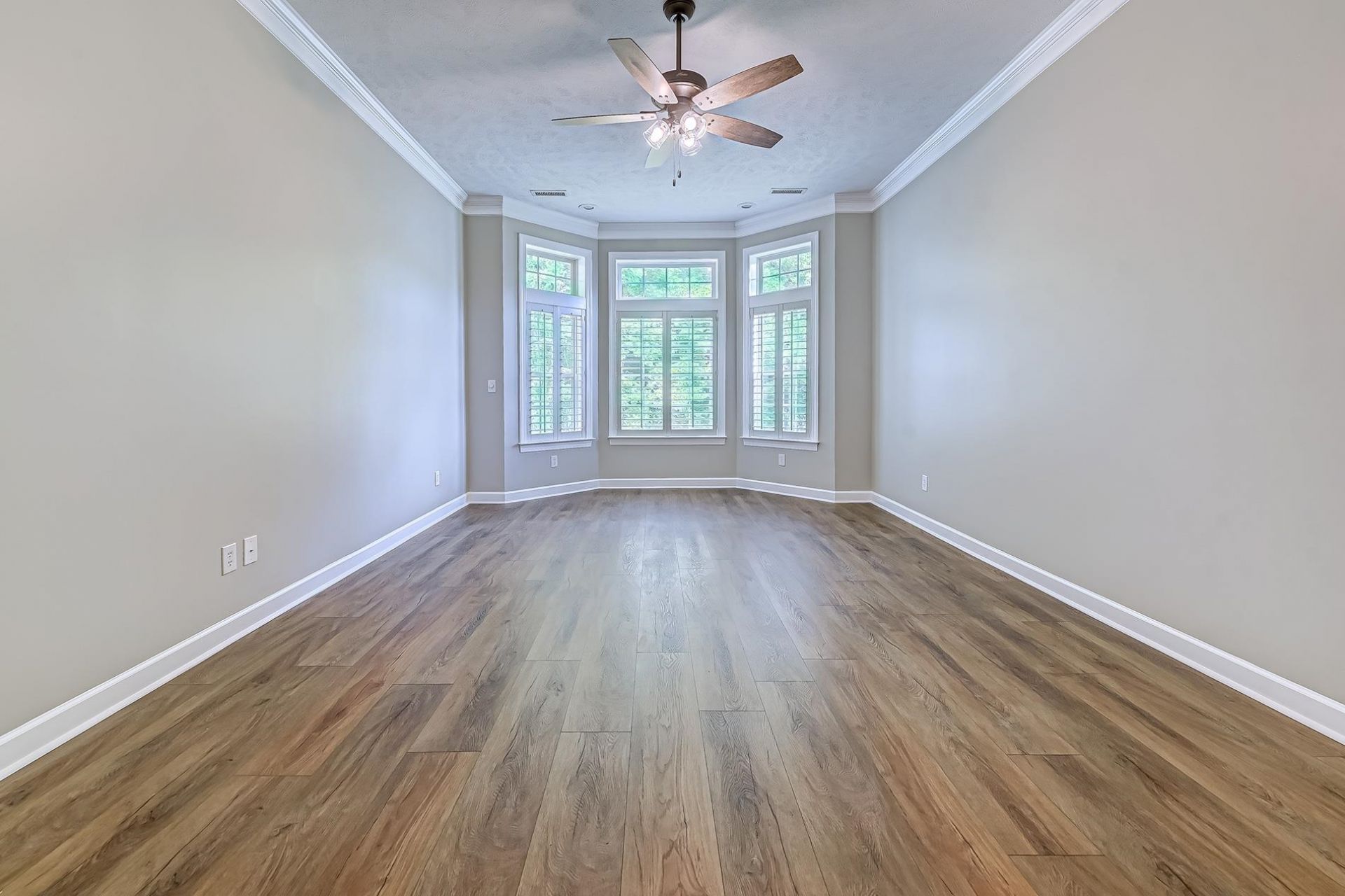 857 Castlebridge Dr.  Photo 23
