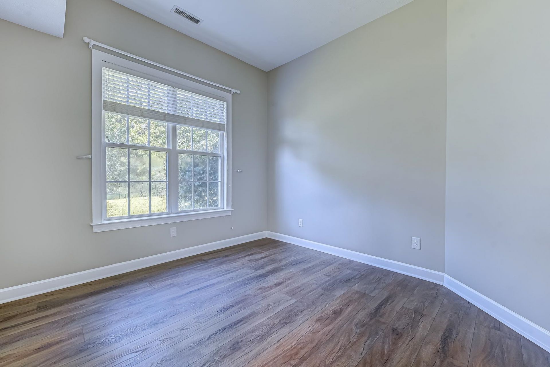 857 Castlebridge Dr.  Photo 30