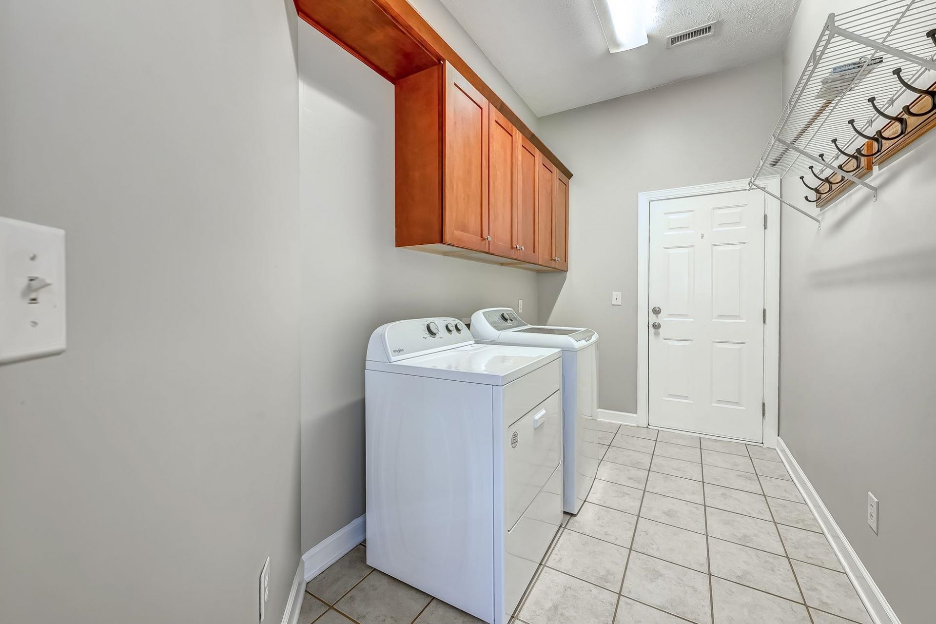 857 Castlebridge Dr.  Photo 37