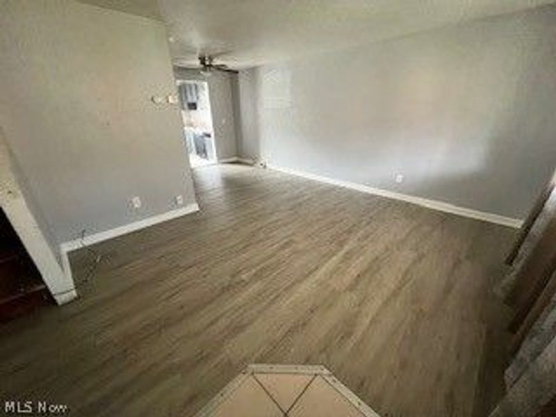 23856 Banbury Circle, Warrensville Heights, OH 44128 Photo 11