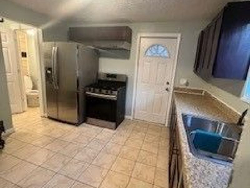 23856 Banbury Circle, Warrensville Heights, OH 44128 Photo 3
