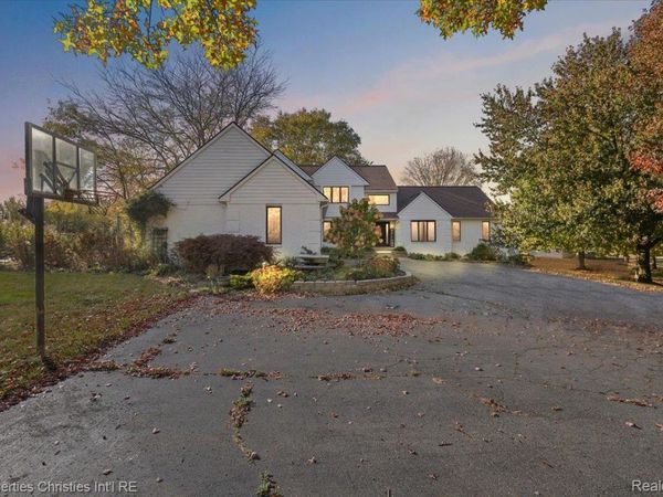 8793 Webster Hills Road , Webster Township, Mi 48130