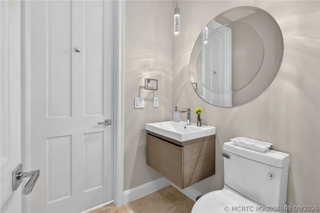 7037 SE Harbor Circle , Stuart, FL 34996 Photo