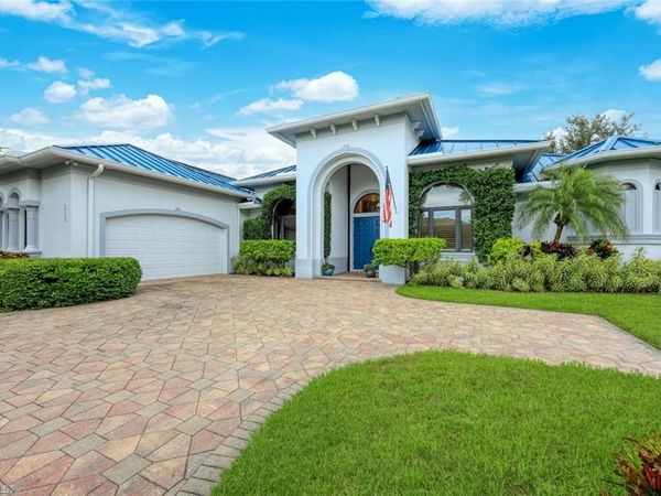 1725 Supreme CT , NAPLES, FL 34110