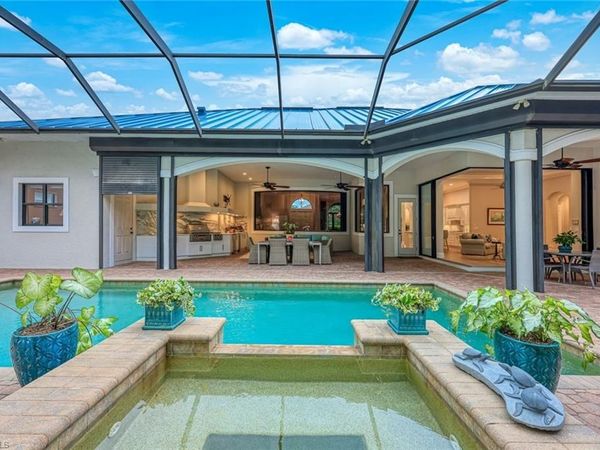 1725 Supreme CT , NAPLES, FL 34110