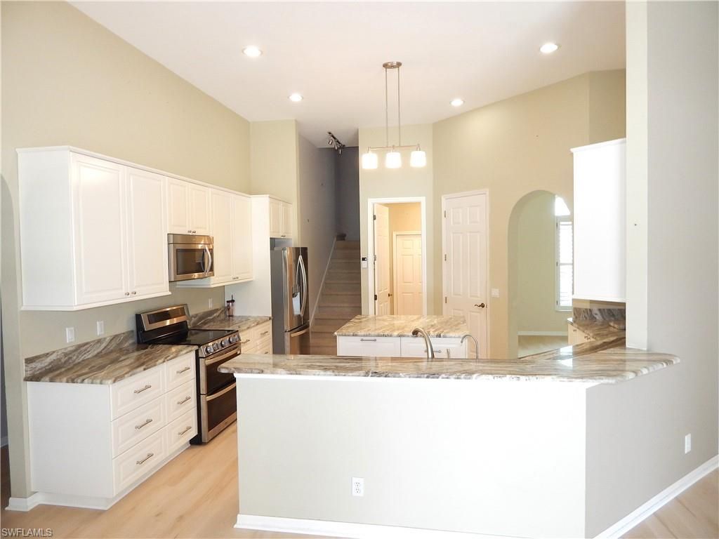 349 Sweet Bay Ln, Naples, FL 34119 Photo