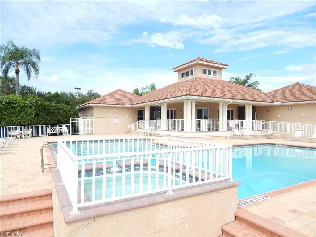 349 Sweet Bay Ln, Naples, FL 34119 Photo
