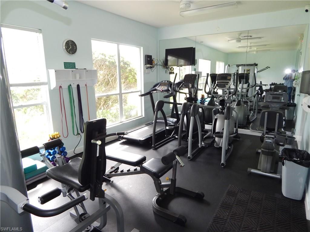 349 Sweet Bay Ln, Naples, FL 34119 Photo
