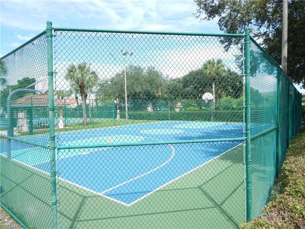 349 Sweet Bay Ln, Naples, FL 34119 Photo