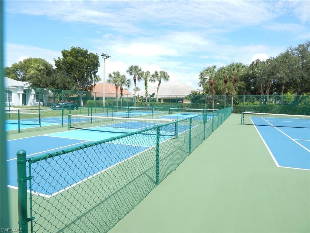 349 Sweet Bay Ln, Naples, FL 34119 Photo