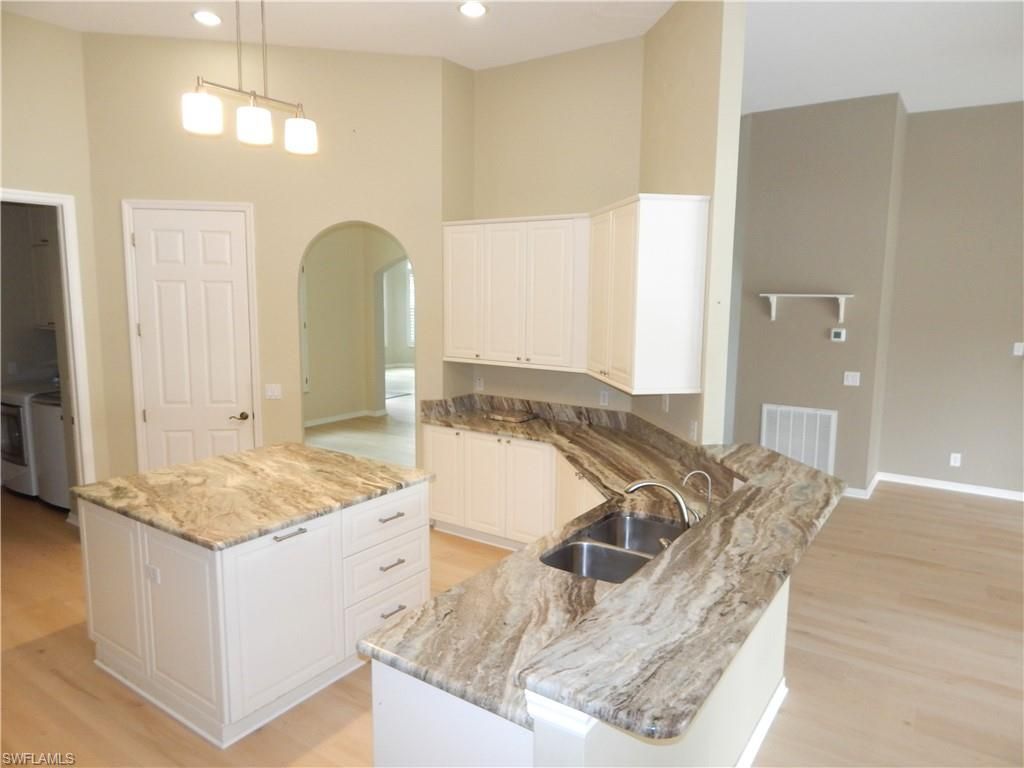 349 Sweet Bay Ln, Naples, FL 34119 Photo