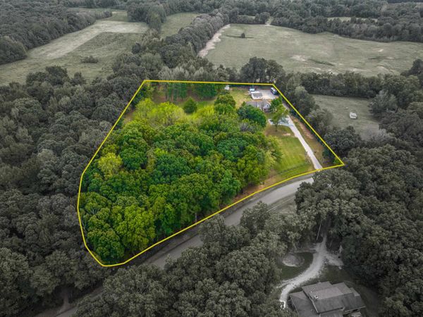 1025 CLARA DR, Eads, TN 38028