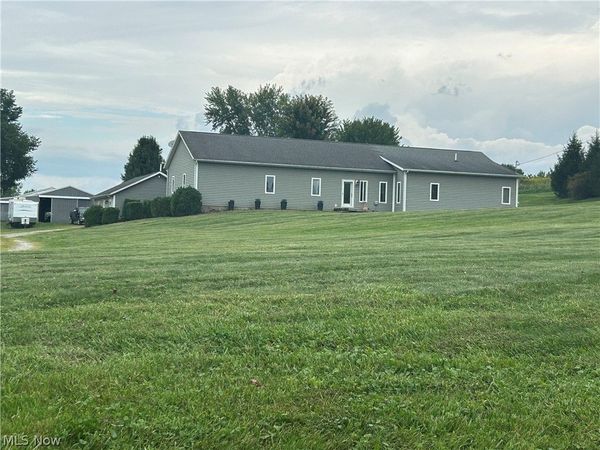 7315 Mitchell Lane , Adamsville, OH 43802